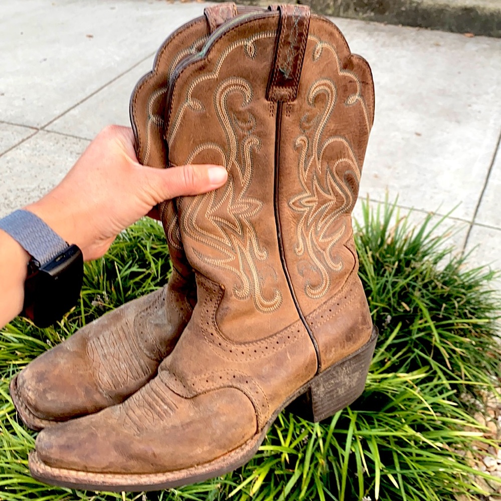 Ariat cowboy boots